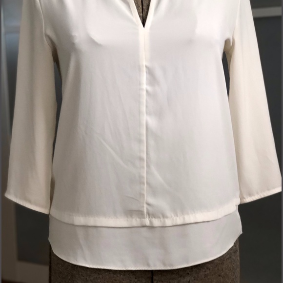Ann Taylor Split-Neck Boxy Top - Picture 4 of 4
